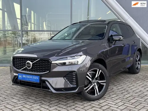 Volvo XC60 2.0 T6 Plug-in hybrid AWD Plus Dark 398pk Camera / Harmon Kardon Audio / Stoel-Stuur Verw