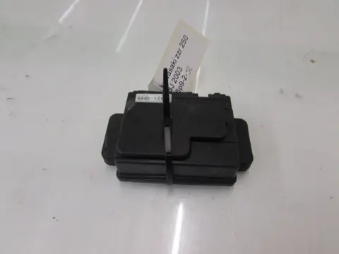 ZEKERINGKAST Kawasaki ZZR 250 1990 - 1996