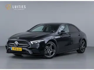 Mercedes-Benz A-klasse 200 AMG I Pano I Sfeerverl. I Org.NL I Camera I Stoelmemo I Multibeam I 1e-ei