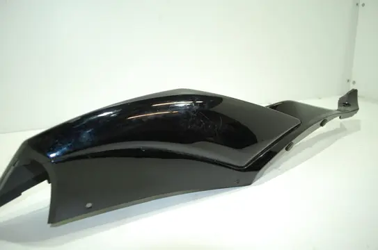 RECHTER ACHTERKANT Suzuki GSX R 750 2008 - 2010
