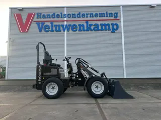 Knikmops 130 | Bouwjaar 2019 | 3880 uur