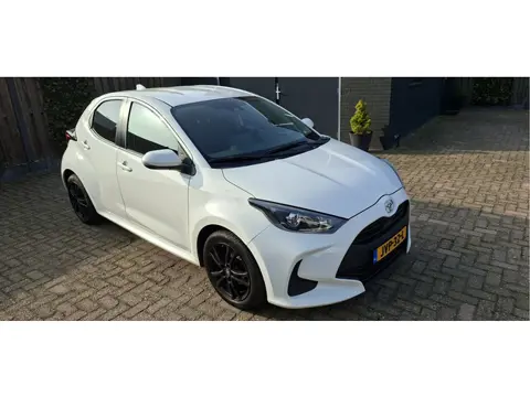 Toyota Yaris 1.0 VVT-i Active CARPLAY / Camera / Cruise
