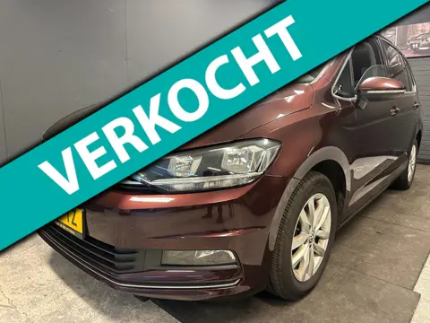 Volkswagen Touran 1.6 TDI SCR Highline Edition R 7Persoom Pano massages stoelen
