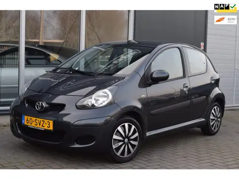 Toyota Aygo 1.0-12V Comfort Navigator | Airco | Elek-Pakket | APK 3-2027 !