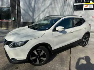 Nissan Qashqai 1.2 N-Connecta PANO NAVI