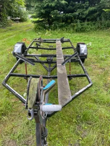Boottrailer te koop aangeboden moet snel weg