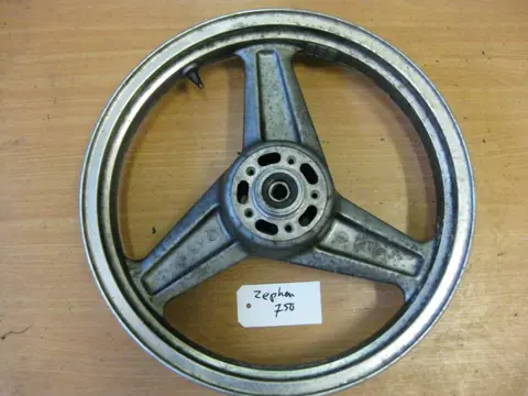 VOORVELG Kawasaki ZEPHYR 750 1970 - 2012