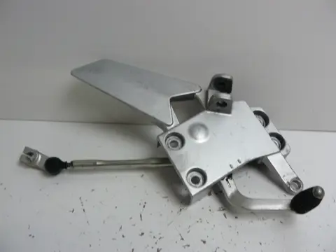 Main step holder right Yamaha FJR 1300 2001 - 2002 / 2003 - 2005