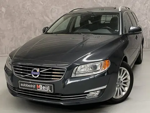 Volvo V70 2.0 D4 Summum /Schuifdak /Stoelverwarming /Parkeersensoren