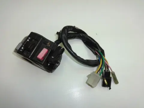 STUURSCHAKELAAR LINKS Yamaha YX 600 Radian 1985 - 1990
