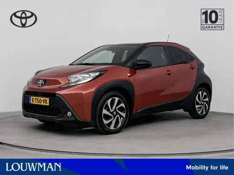 Toyota Aygo X 1.0 VVT-i MT Pulse | Stoelverwarming | Achteruitrijcamera | Rijklaar
