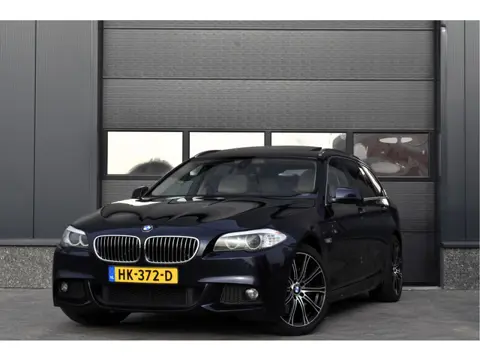BMW 5 Serie Touring 530d High Executive M-Pakket Pano - Trekhaak - Camera - Leer