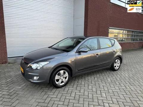 Hyundai I30 1.6i Dynamic Automaat Airco Isofix Afn Trekhaak Nap