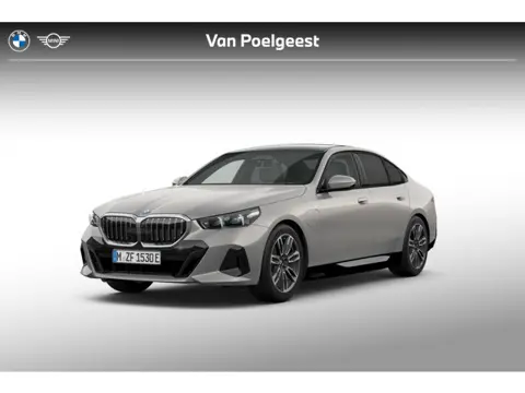 BMW 5 Serie Sedan 530e M Sport Edition | M Sportpakket | Innovation Pack | Travel Pack | Comfort Pac