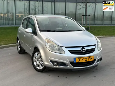 Opel Corsa 1.4-16V COSMO AUTOMAAT NAP 5D