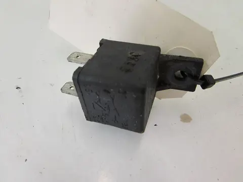 RELAIS Triumph 1200 Daytona 1993 - 1997