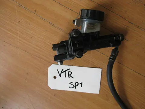 KOPPELINGS CILINDER Honda VTR 1000 SP 1999 - 2001