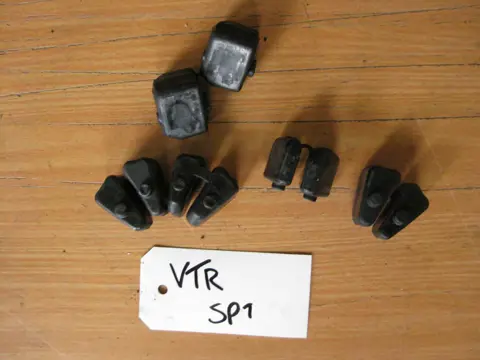 TANDWIELDRAGER Honda VTR 1000 SP 1999 - 2001