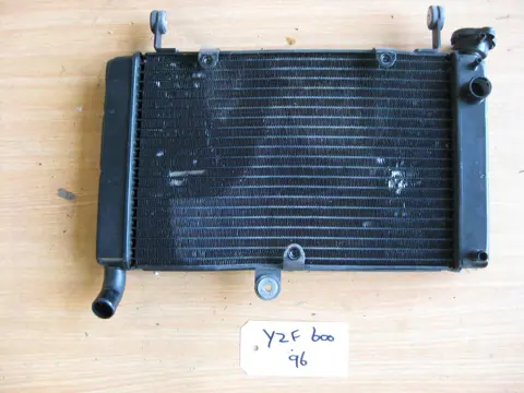 RADIATEUR Yamaha YZF 600 Thundercat 1996 - 2003