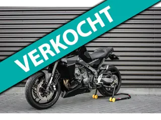 Yamaha Tour MT- 09 ABS 119PK 2022 / 2DKM / NIEUWSTAAT / COMPLETE DOCUMENTATIE / MIVV ITALIAN / QUICK