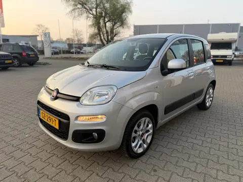 Fiat Panda 0.9 TwinAir Lounge Trekhaak (BOVAG/RIJKLAARPRIJS)