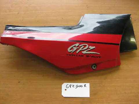 RECHTER ZIJKUIP KLEIN Kawasaki GPZ 900 1984 - 1993