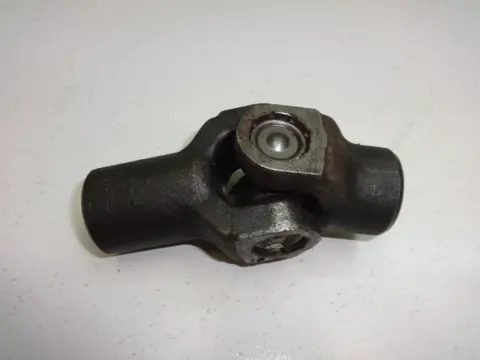 CARDAN KRUISKOPPELING Suzuki VL 800 2001 - 2004