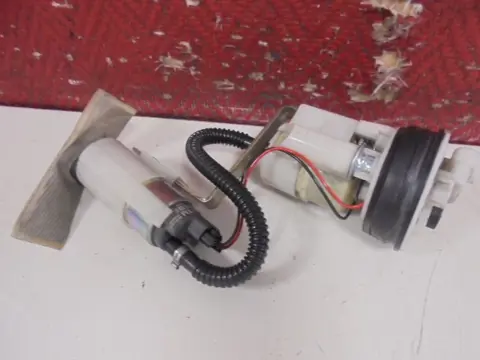 BRANDSTOFPOMP Piaggio Mp3 400 2008 - 2013