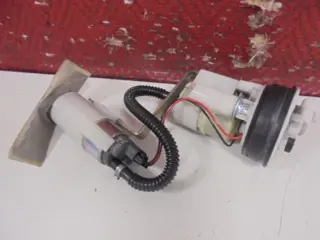 BRANDSTOFPOMP Piaggio Mp3 400 2008 - 2013