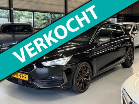 Cupra Leon 1.4 e-Hybrid VZ Business PANO KEYLESS LEDER