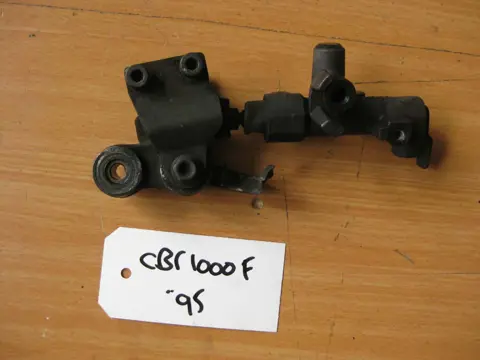 REMKLAUW LINKS VOOR Honda CBR 1000 F 1993 - 2000