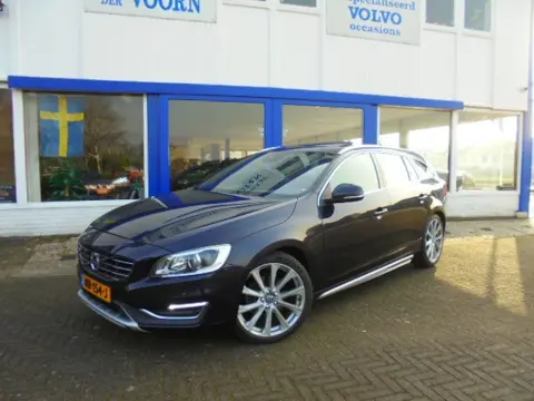 VOLVO V60 1.5 T3 SUMMUM,AUT,ALLE DENKBARE OPTIES!!!! ,1E EIG, ORG NL, NW STAAT!!