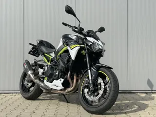 2020 Kawasaki Z900 125pk ABS - Kleurenscherm - Akrapovic