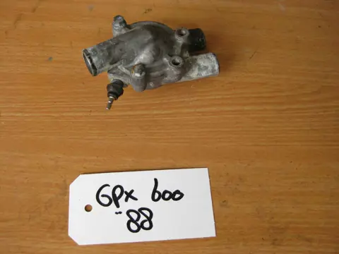 THERMOSTAAT Kawasaki GPX 600 1988 - 1994