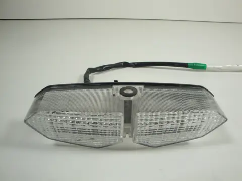 ACHTER LICHT Yamaha YZF R6 2003 - 2005