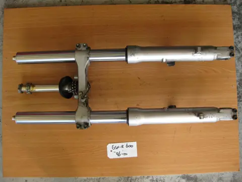 VOORPOTEN COMPLEET Suzuki GSX R 600 1995 - 2000
