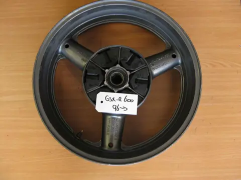 ACHTER VELG Suzuki GSX R 600 1995 - 2000