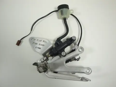RECHTER SCHETSPLAAT Yamaha YZF R6 2003 - 2005