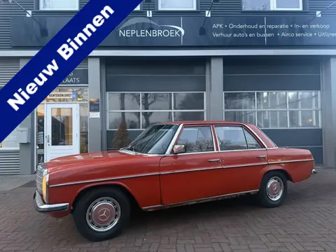 Mercedes-Benz 200-280 (W115) 220 D 1976 Belastingvrij Uniek !!