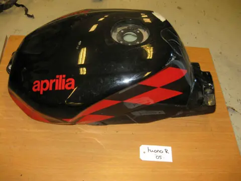 TANK Aprilia Tuono 1000 2006 - 2008