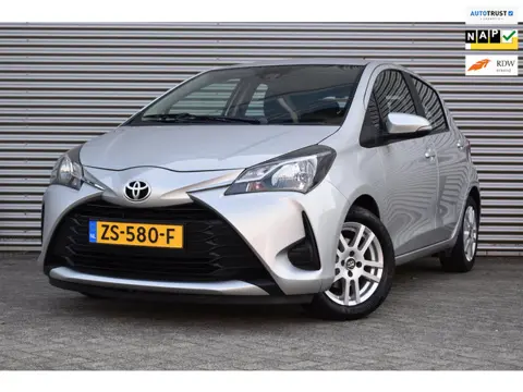 Toyota Yaris 1.0 VVT-i Comfort, Airco, Usb, Bluetooth, Elektr pakket.