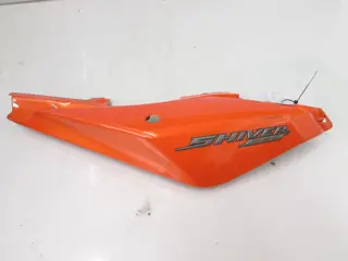 LINKER ACHTERKANT Aprilia Shiver 750 2011 - 2012
