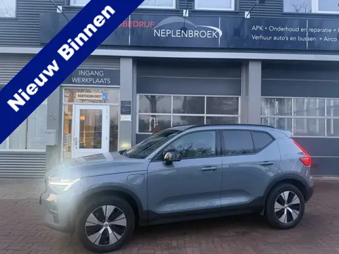 Volvo XC40 1.5 T4 Plug-in hybrid Plus Dark Dark Bj 2022 Trekhaak Km 56.000 | Facelift | Leder | 18" 