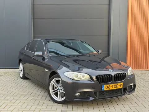BMW 5-serie 520i Executive |M pakket|Parkeersensoren V+A