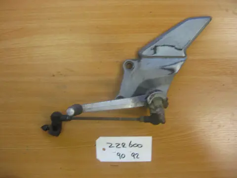 LINKER SCHETSPLAAT Kawasaki ZZR 600 1990 - 1992