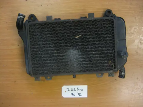 RADIATEUR Kawasaki ZZR 600 1990 - 1992