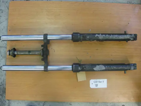 VOORPOTEN COMPLEET Honda CBR 600 F 1987 - 1990