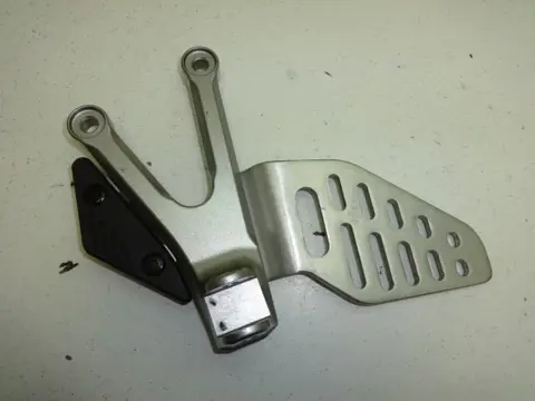 LINKER SCHETSPLAAT Yamaha YZF R6 2008 - 2009 / 2010 - 2016