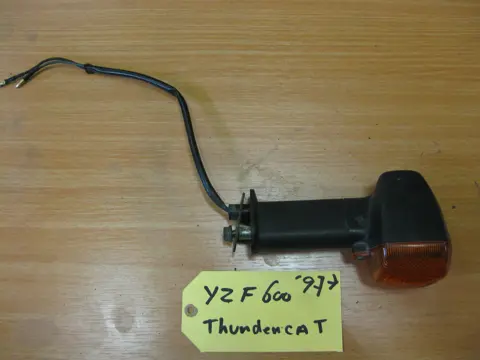 KNIPPERLICHT RECHTS ACHTER Yamaha YZF 600 Thundercat 1996 -