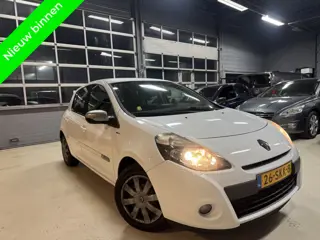 Renault Clio 1.5 dCi Night & Day Navigatie|Leer 2011